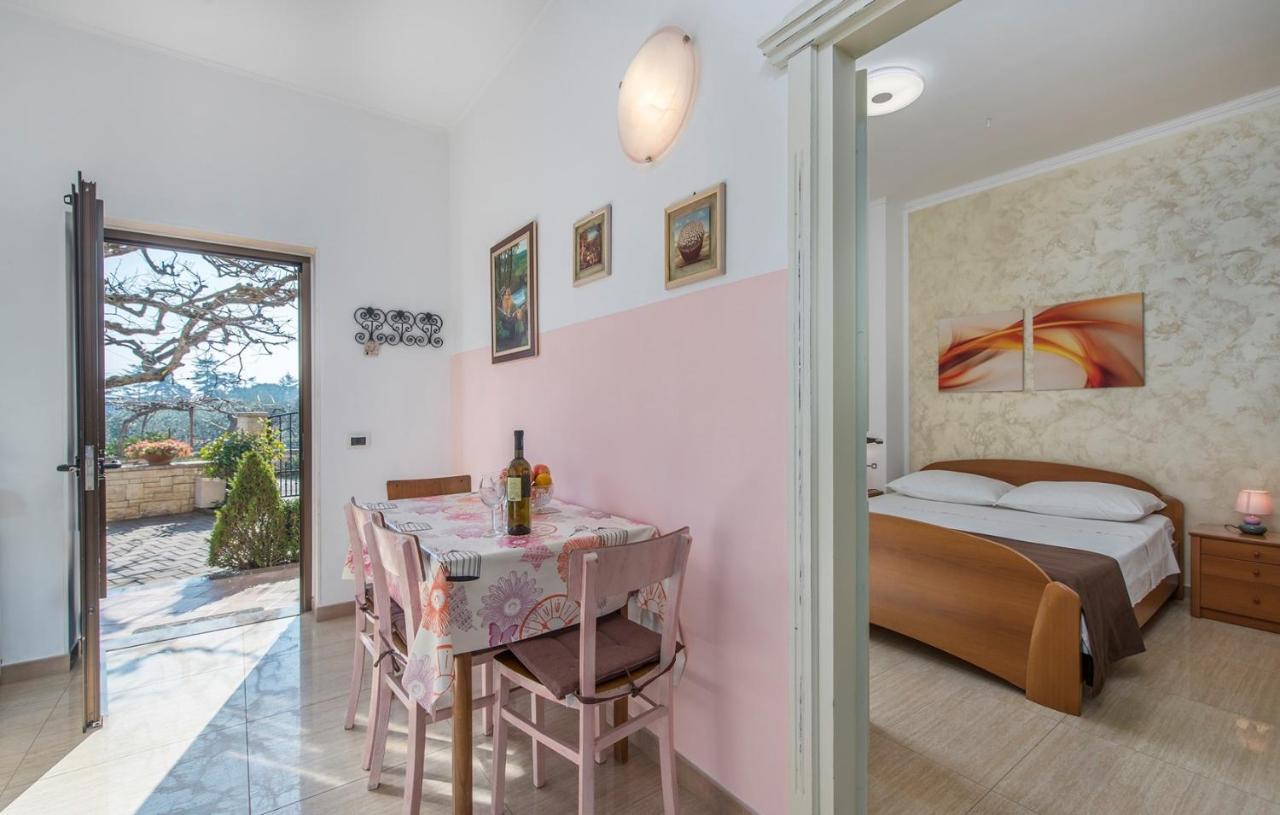 Apartment Complex Orzan Lovrecica Extérieur photo