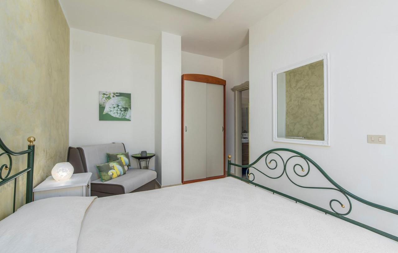 Apartment Complex Orzan Lovrecica Extérieur photo
