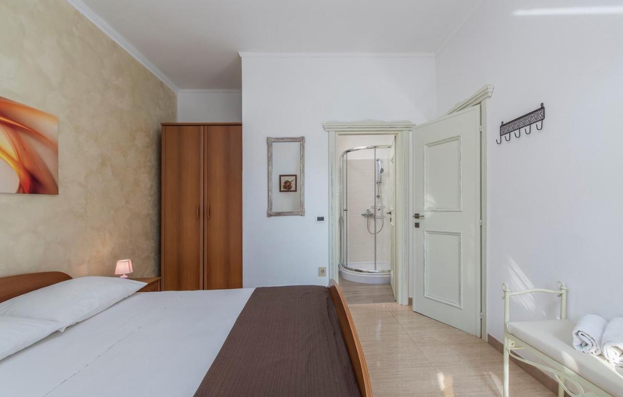 Apartment Complex Orzan Lovrecica Extérieur photo